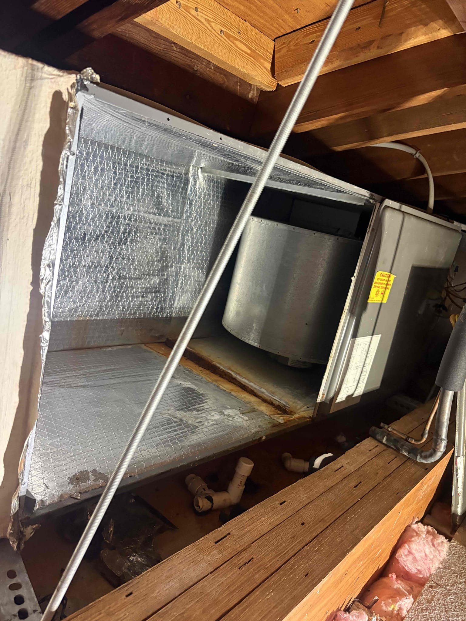 Out of warranty 
Membership discount applied 

Return to complete quoted work 

Vacuum below 500 microns 

Charged system (20° temp split) (10 subcool) (30° heat rise)

Unit is currently operating within manufacture specifications 