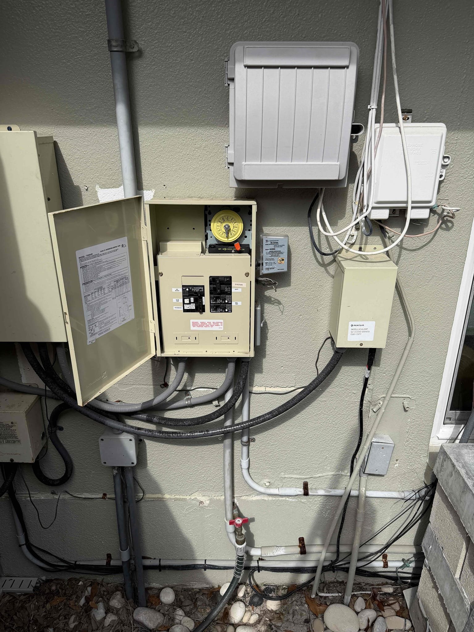 Upon my inspection, tested system and found bad compressor on pool/spa heater pump. Quote will be sent to client for system replacement. 