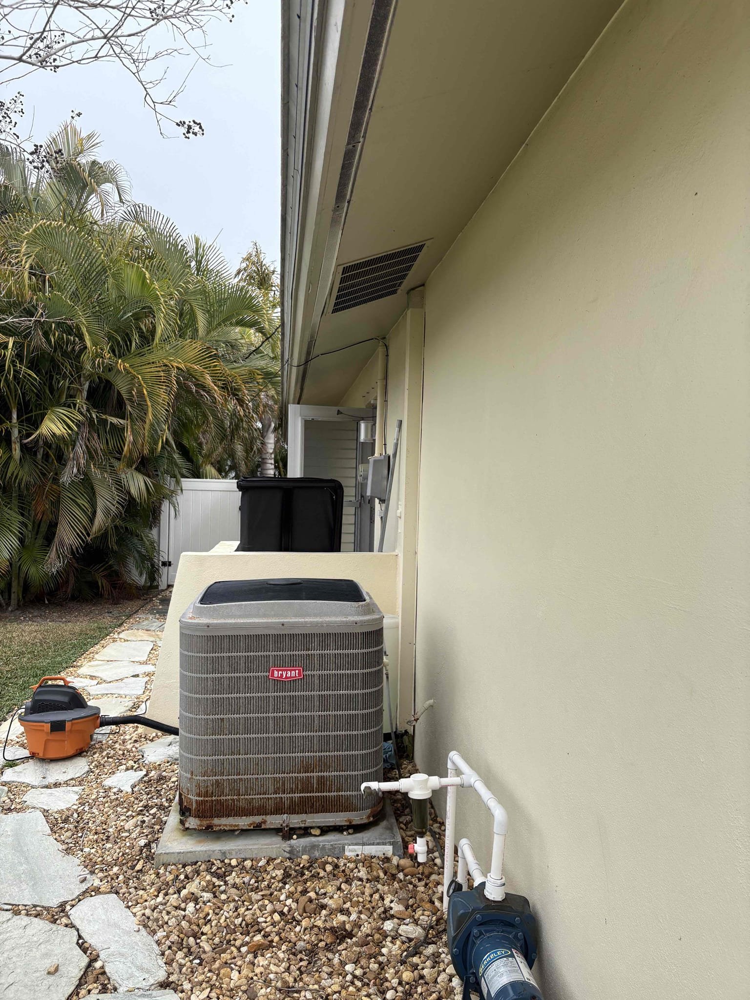 Full System Tuneup 

Went over options for replacement and adding mini split 

Went over current issues with split system. Home owner waiting till system fails