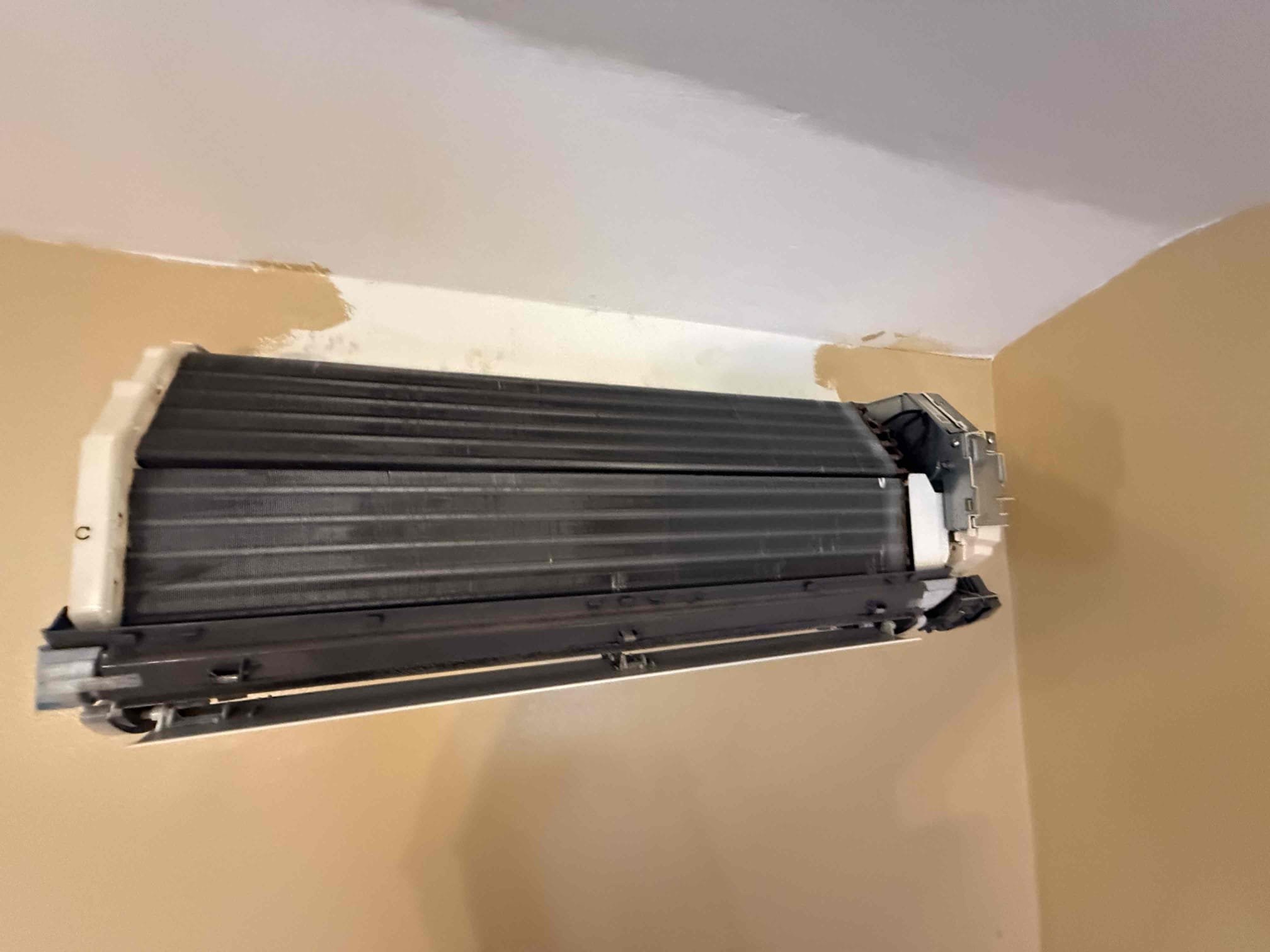 Pump down system
Remove existing evaporator coil
Install warranty evaporator coil
Includes refrigerant
Includes labor for 2 techs
Completed repair 
Charged with 2.9 pounds
Confirmed proper temp split 