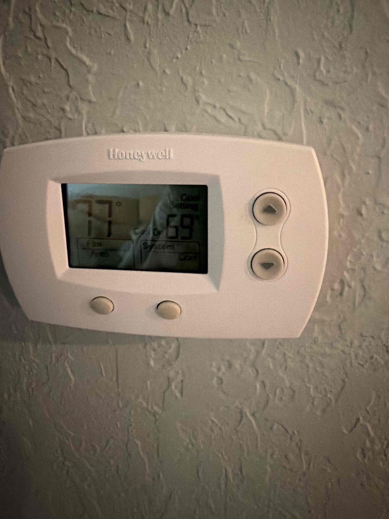 Ruud 1.5 ton sc split system with 5kw heater
10 year parts warranty 
3 year labor warranty 