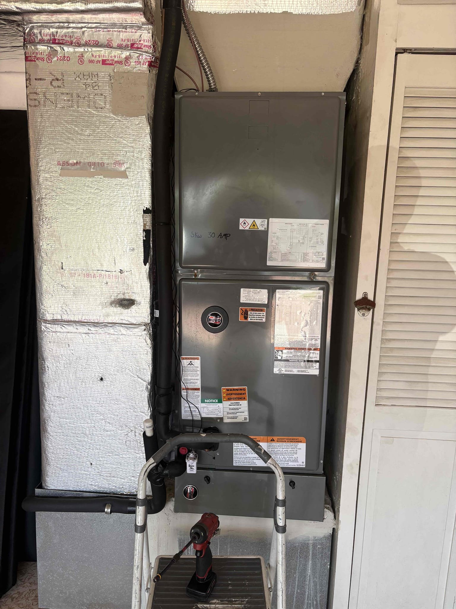 Replaced failed primary safety switch and verified system operations.

Cleaned condenser coils 

Replaced filter 

79° return temp  