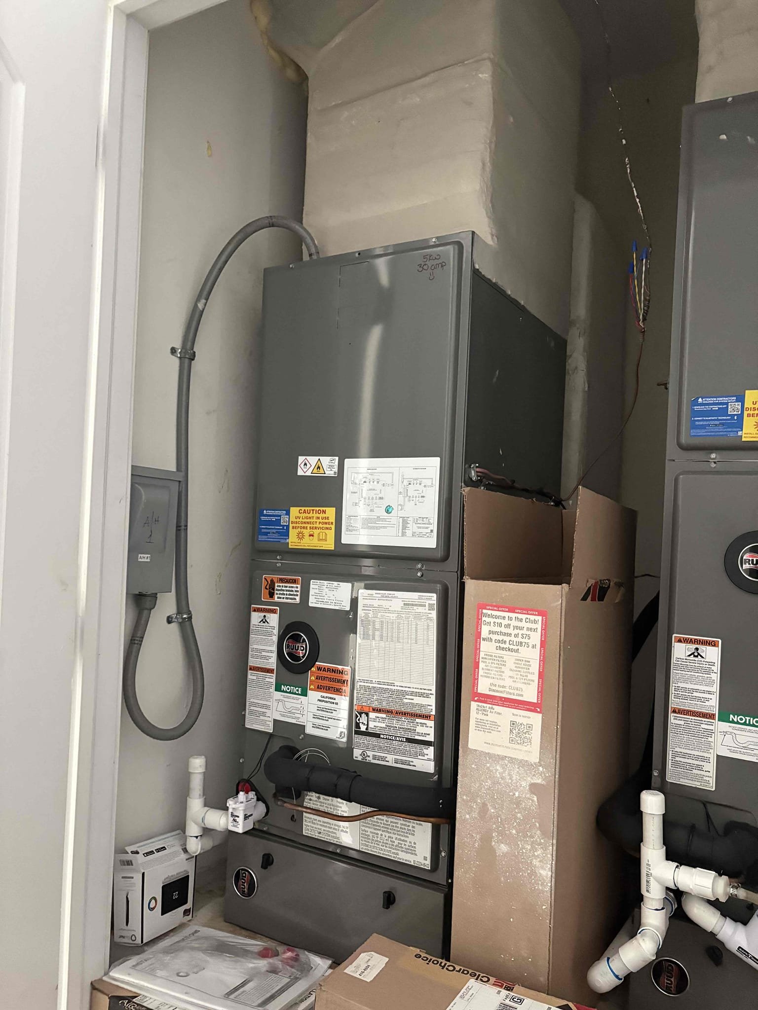 Home owner states downstairs unit Thermosat blank and not operating. Found drain line backed up causing overflow to shut off system. Dehumidifier shares same drain as down stairs system. 

Home owner signed up for maintenance plan on both split systems. Performed maintenances while here. 

Systems operating within manufacture specifications 