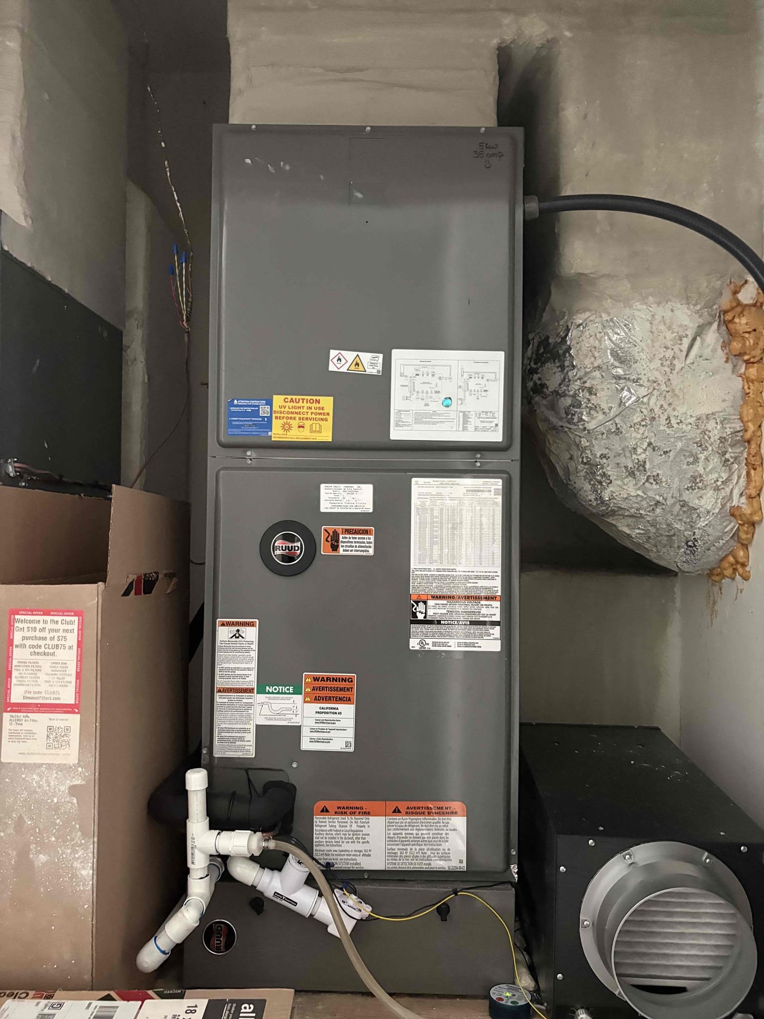 Home owner states downstairs unit Thermosat blank and not operating. Found drain line backed up causing overflow to shut off system. Dehumidifier shares same drain as down stairs system. 

Home owner signed up for maintenance plan on both split systems. Performed maintenances while here. 

Systems operating within manufacture specifications 