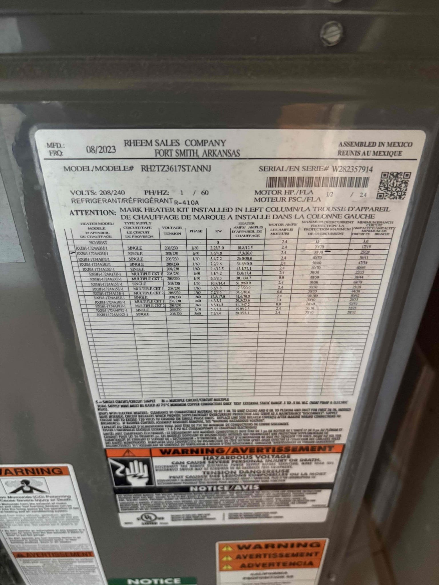 Performed Tuneup 

Cleared drain line and drain pan 

Cleared condensate pump 

Verified pump operations 

Checked temperature splits 

Wiped down air handler 

Tested Thermosat operations 

Tightened down low voltage connections 

Recommend 
-removing and sanitizing blower wheel/assembly (construction debris build up)