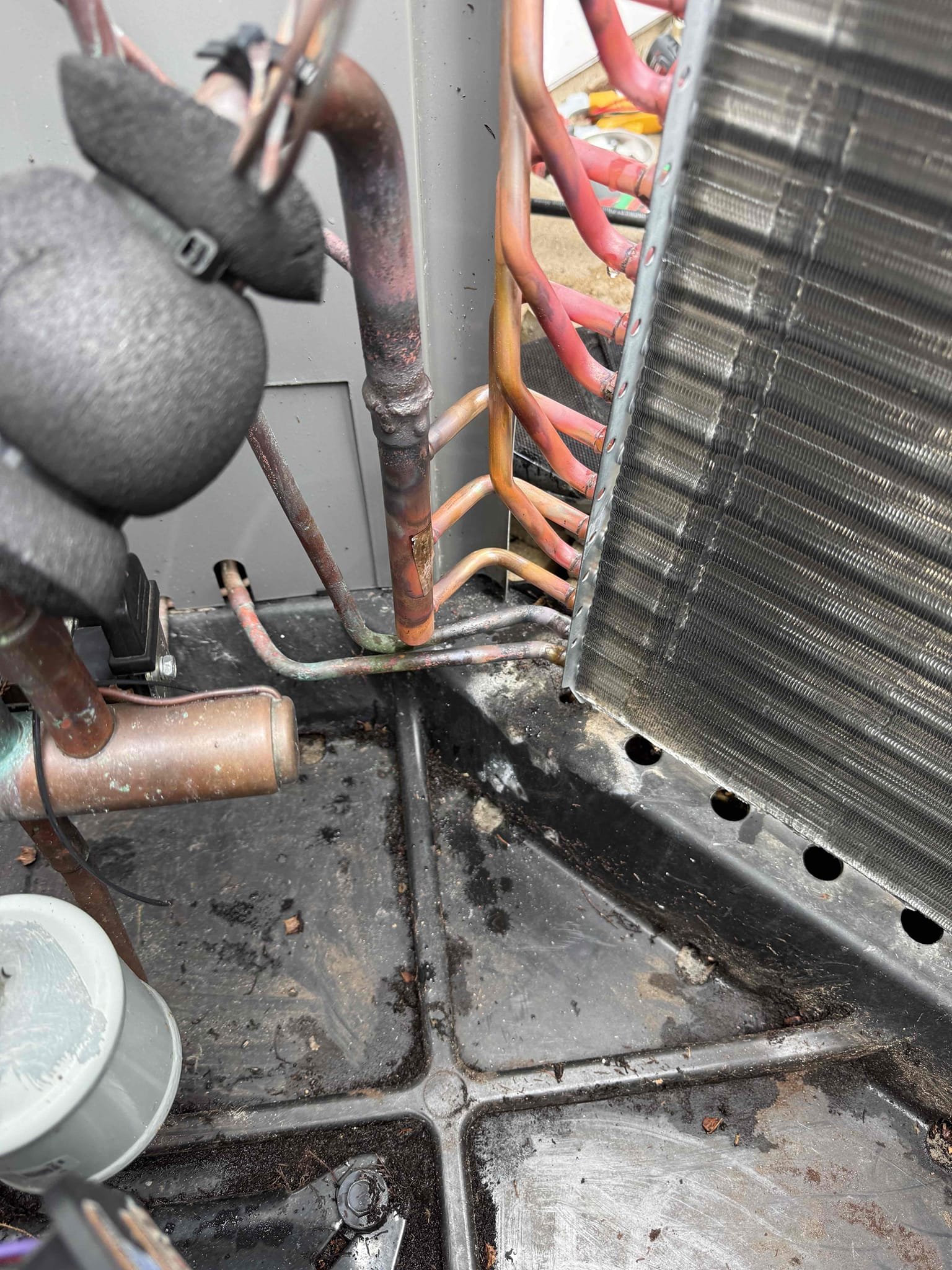 Replace condenser coil, 10lbs R410A
Completed repair operation was restored to the equipment. 