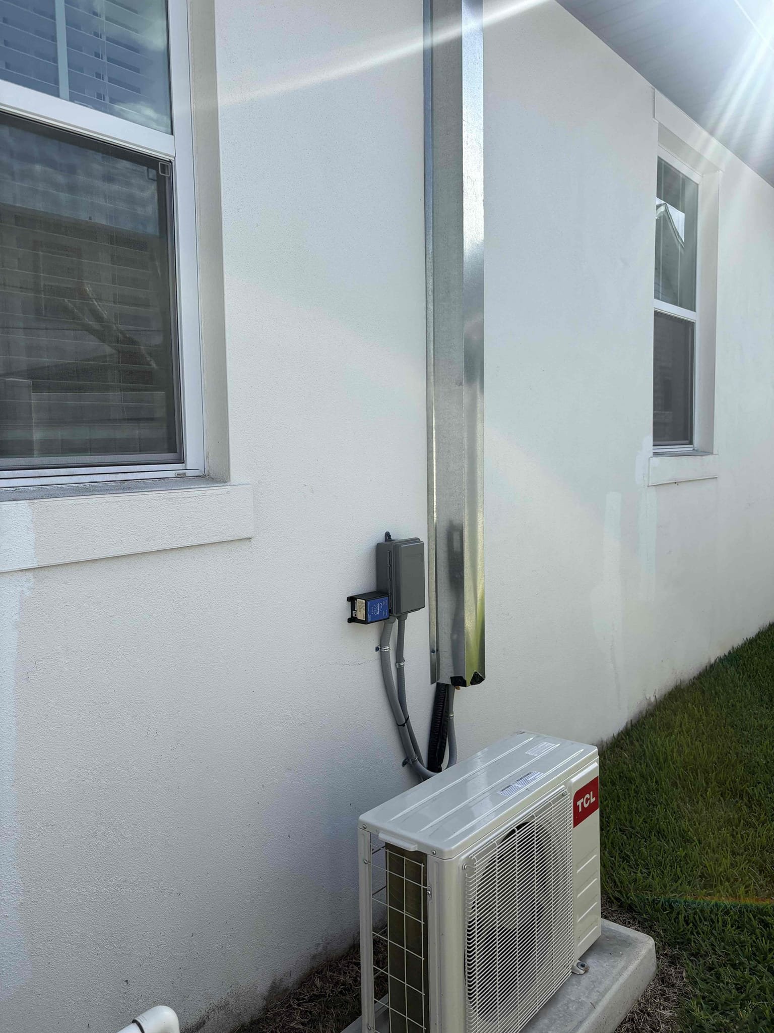 Sanitized interior air handler cabinet and wiring 

Sanitized air handler coil casing 

Installed air purifier 

Wiped down exterior air handler unit 

Recommendations 
-remove & sanitize air handler blower wheel 
-install air purifier on mini split (prevent bacterial growth)