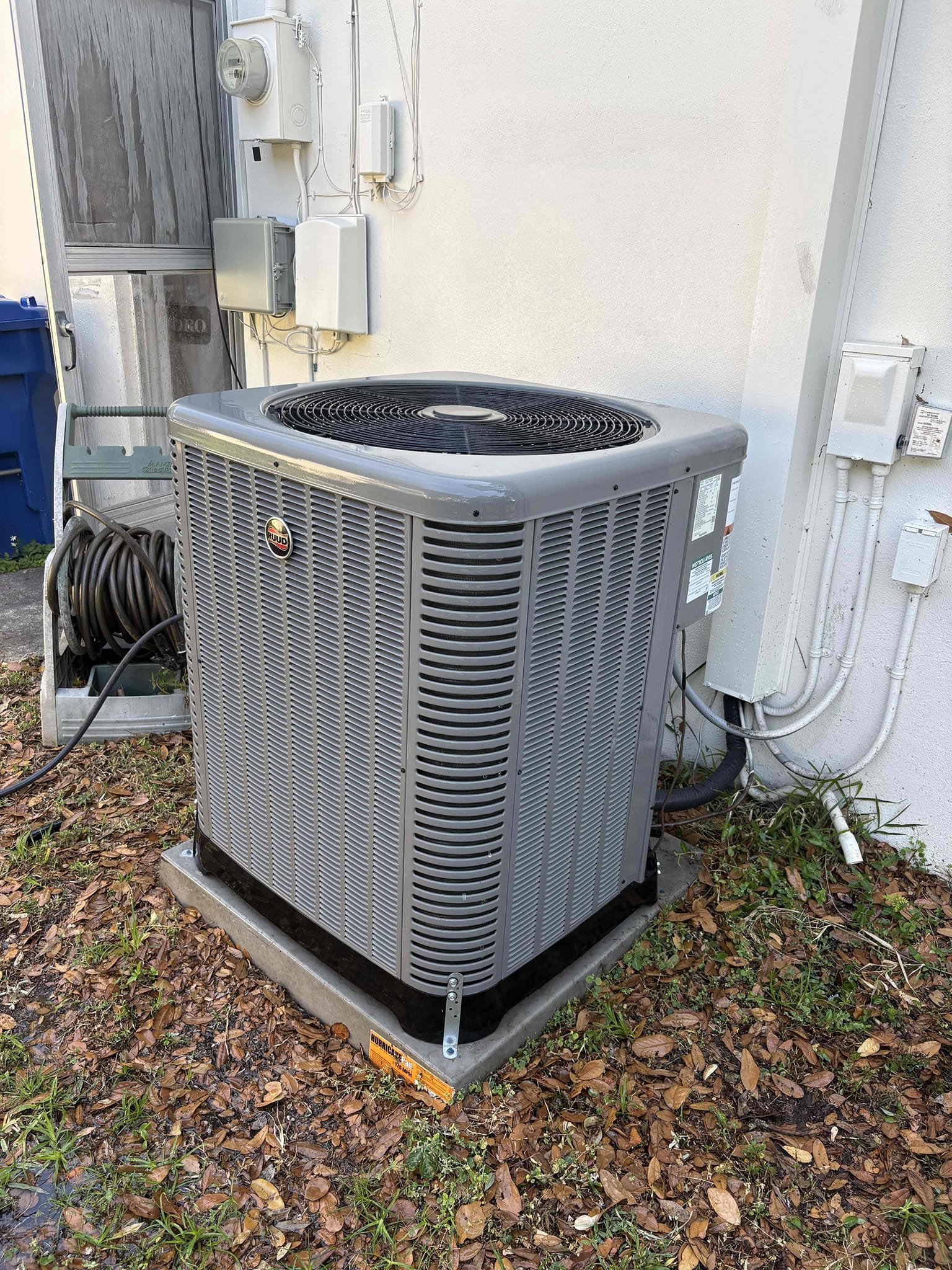 Full system tuneup 

Wiped Down Air Handler 

Checked temperature splits 

Tested Safety Overflow Switch 

Inspected Air Handler Coils 

Inspected Blower Wheel & Assembly 

Checked cap mfd 

Checked contactor 

Inspected wiring/Tightened Connections 

Compressor amps 

Motor amps 

Cleaned condenser coils 

Cleaned Service Panel

Cleared drain line and pan 

Added pan tab to help with buildup 

Checked refrigerant pressures 

Checked blower amps 

Checked filter (home owner recently changed) 

Thermostat operations 

Checked cooling 

Unit is operating at this time 