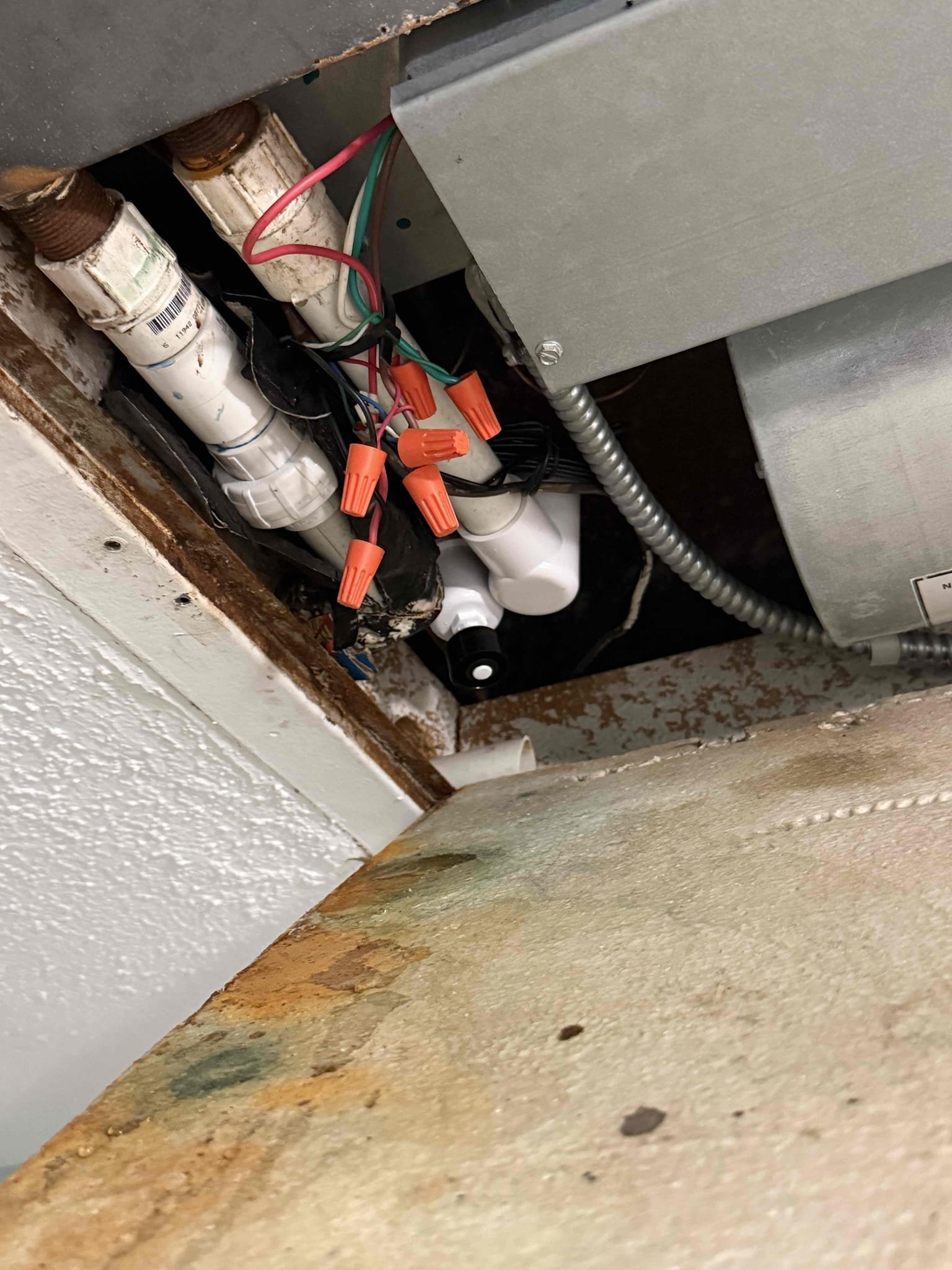 Reason for call:
No cool unit was cycling in and off 

Equipment:
Trane pancake unit 

Summary:
Complete diagnosis to find clogged drain causing safety switch to engage and disengage. Causing short cycle of equipment. 

Solution:
Flushed drain restored operation to equipment. 20td.  Signed homeowner up for membership. 