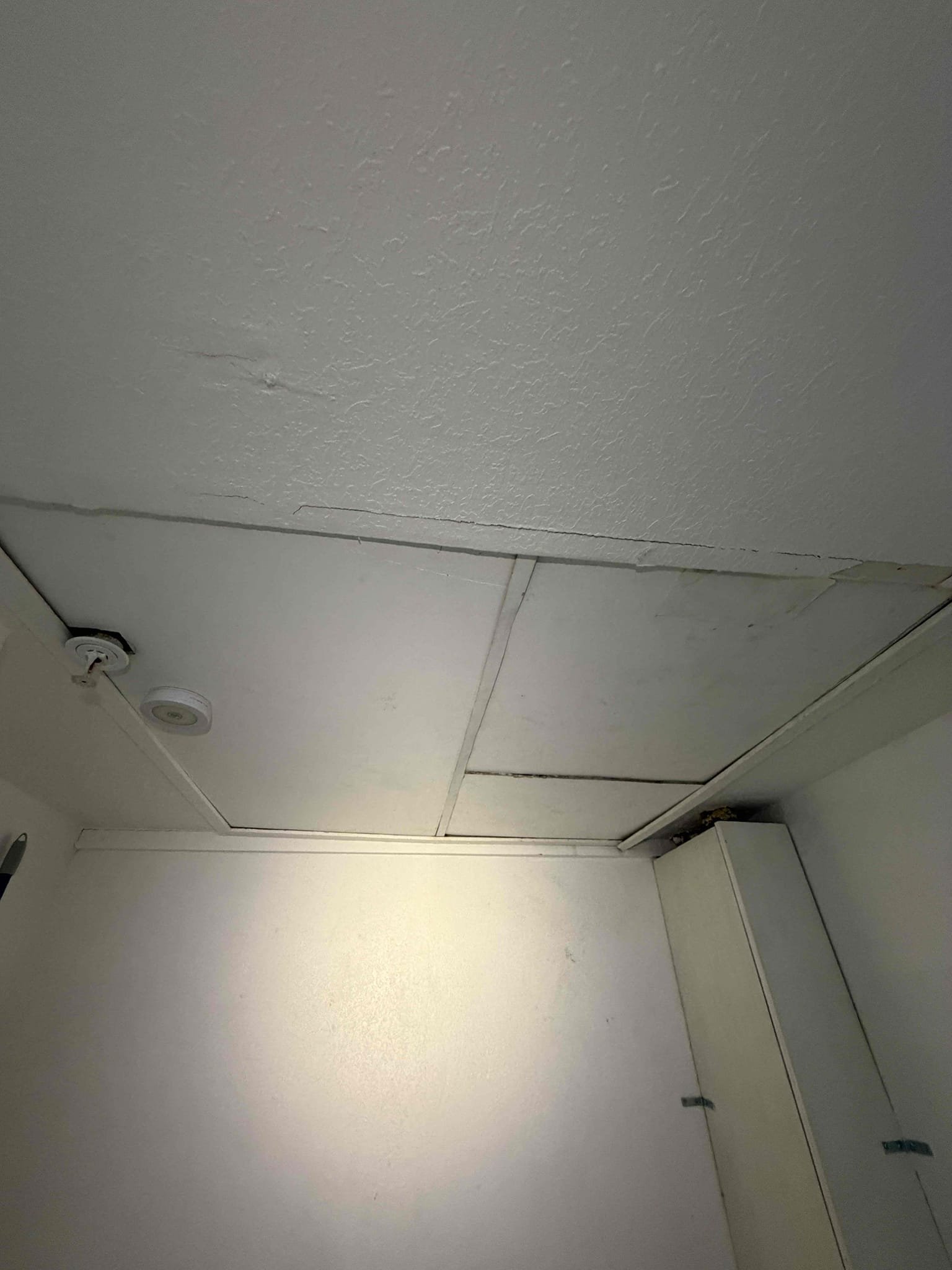 Client states both systems not turning on. Client is not home. Jeff let us in to the condo. Found that the entire condo has no power. Client will need to contact the building or Duke for main power supply. 

Recommended tune ups on systems after power is restored. 