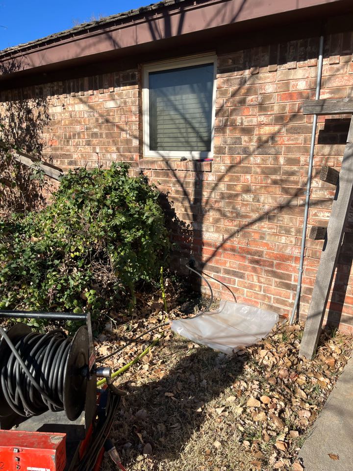 Ran sewer, Jetter through outside cleanout and cleared stoppage