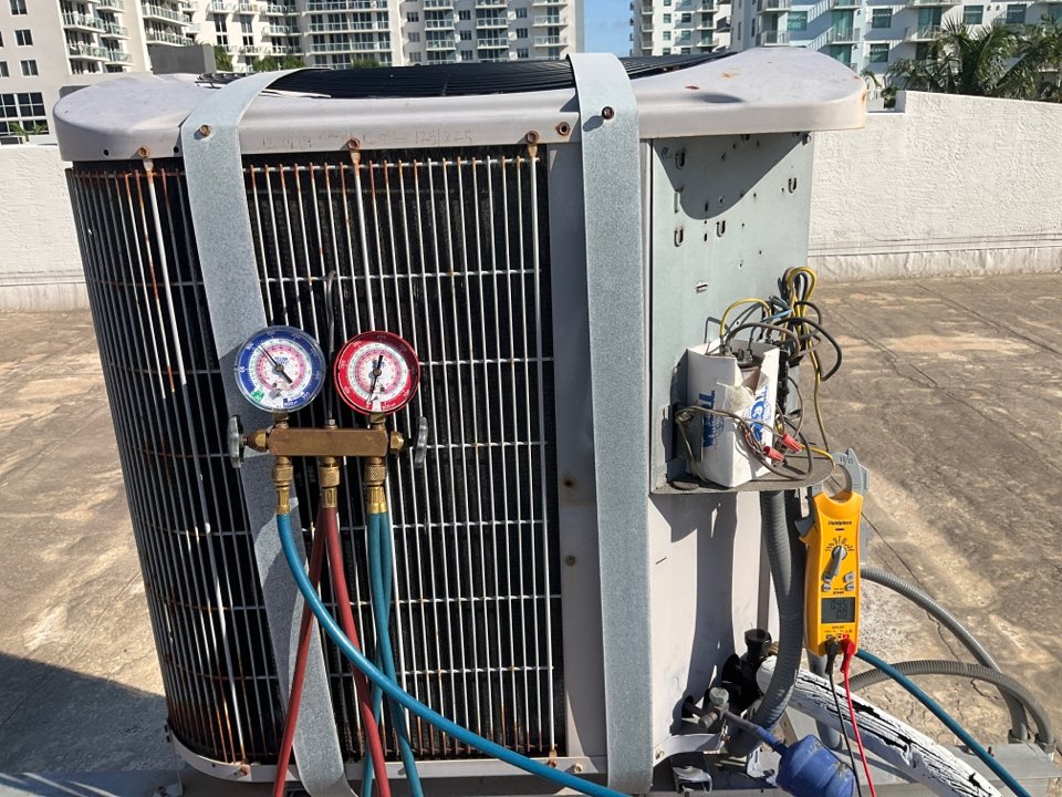 AC Maintenance Call. Perform routine maintenance per maintenance agreement on Carrier air conditioning split system. 