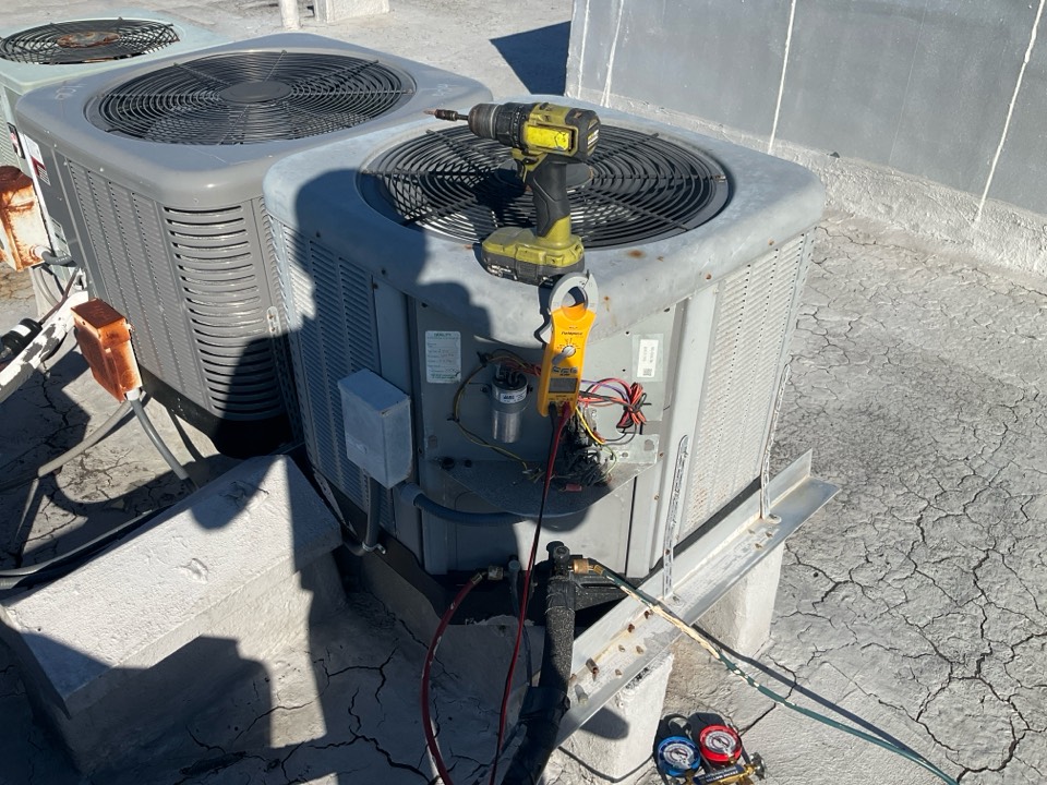 AC Maintenance Call. Perform routine maintenance per maintenance agreement on Rheem air conditioning split system. 