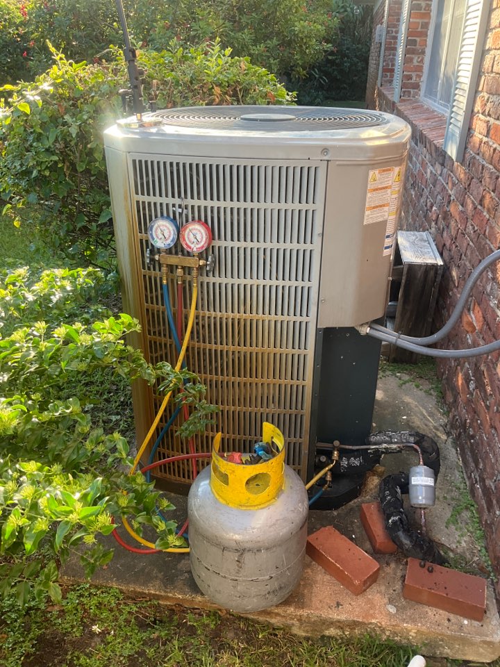 AC Service Call. Perform coil cleaning for air conditioning system.