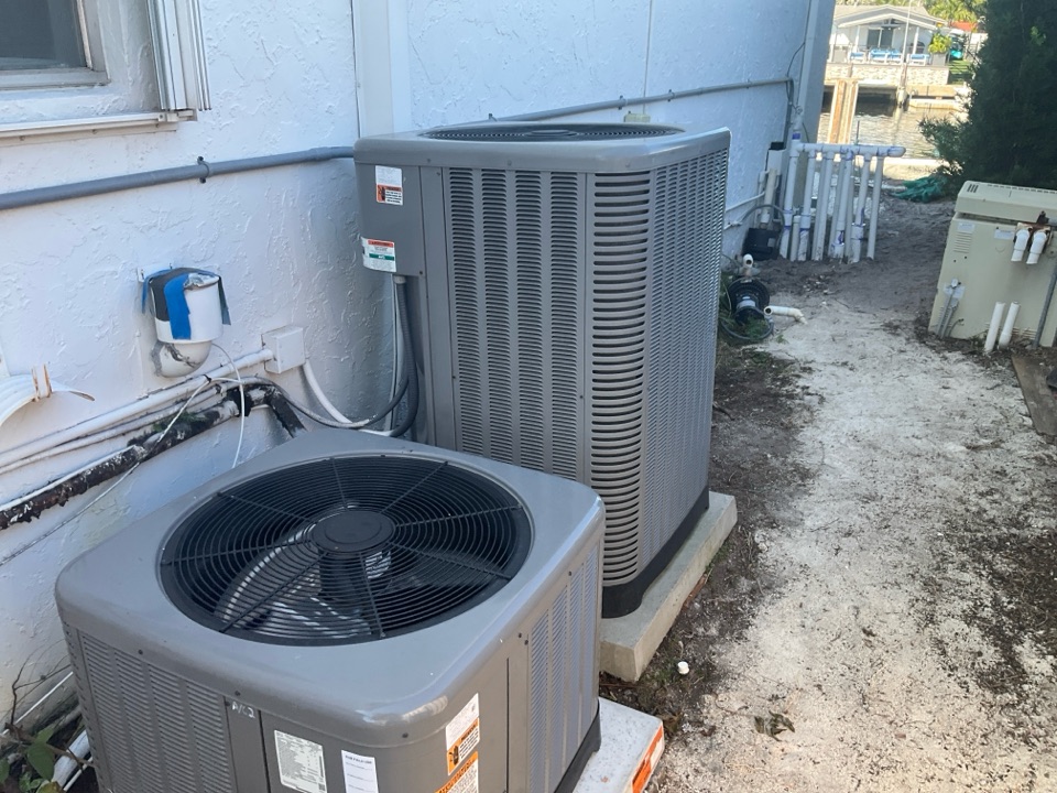 AC Maintenance Call. Perform routine maintenance per maintenance agreement on Rheem and Ruud air conditioning split system. 