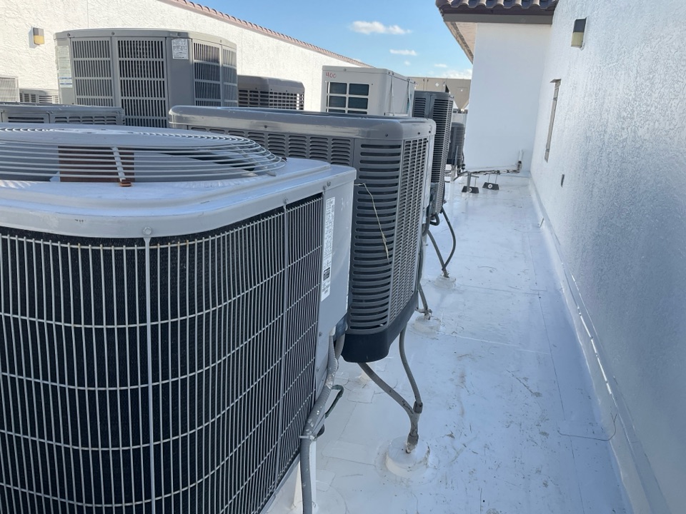 AC Maintenance Call. Perform routine maintenance per maintenance agreement on Lennox air conditioning split system. 