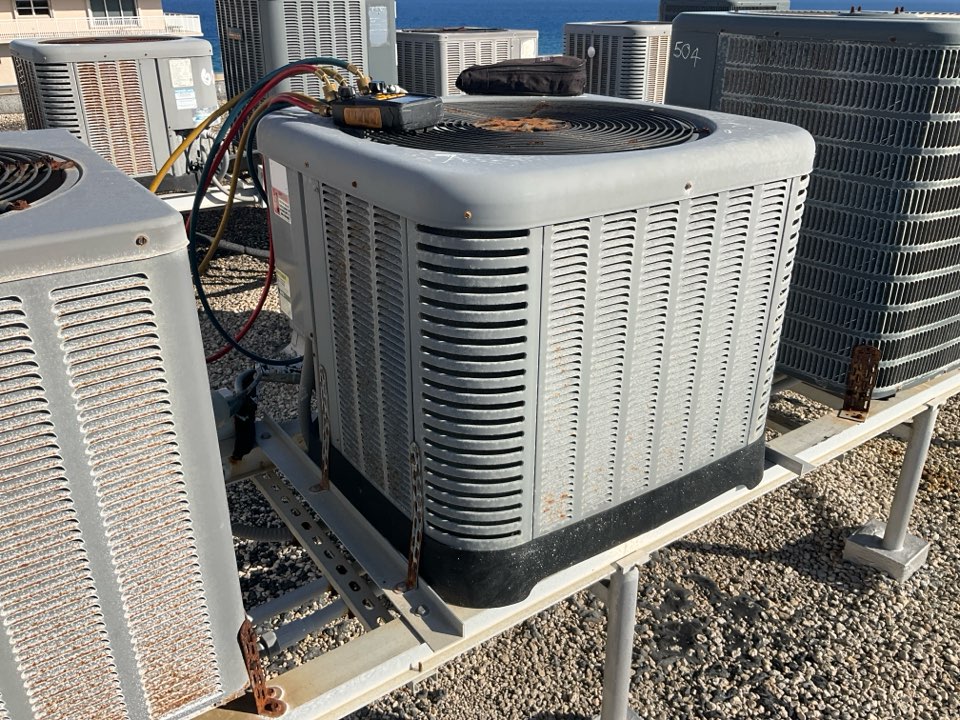 AC Maintenance Call. Perform routine maintenance per maintenance agreement on air conditioning split system.  