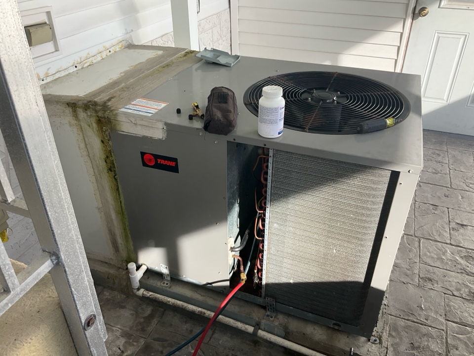 AC Maintenance Call. Perform routine maintenance per maintenance agreement on Trane air conditioning system.