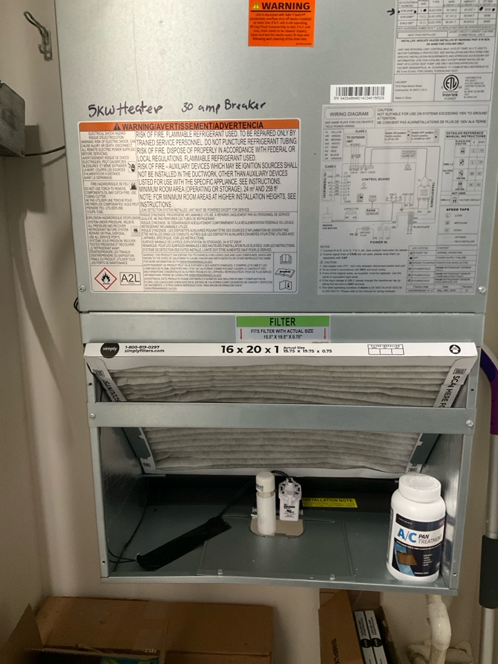 AC Maintenance Call. Perform routine maintenance per maintenance agreement on Tempstar air conditioning split system. 