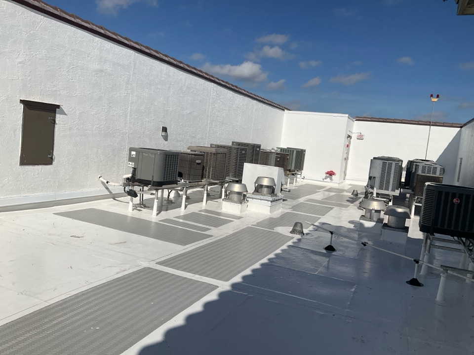 AC Maintenance Call. Perform routine maintenance per maintenance agreement on Carrier air conditioning split system. 