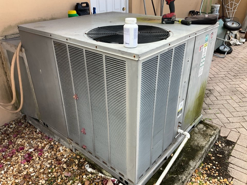 AC Maintenance Call. Perform routine maintenance per maintenance agreement on Rheem air conditioning system.