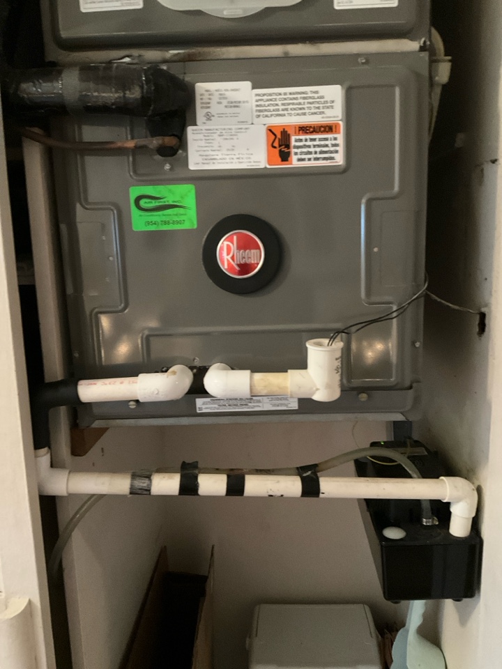 AC Maintenance Call. Perform routine maintenance per maintenance agreement on Rheem air conditioning split system. 