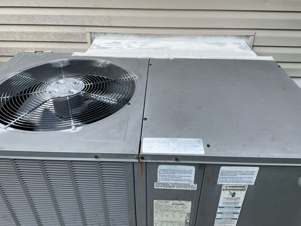 AC Maintenance Call. Perform routine maintenance per maintenance agreement on Tempstar air conditioning package unit.