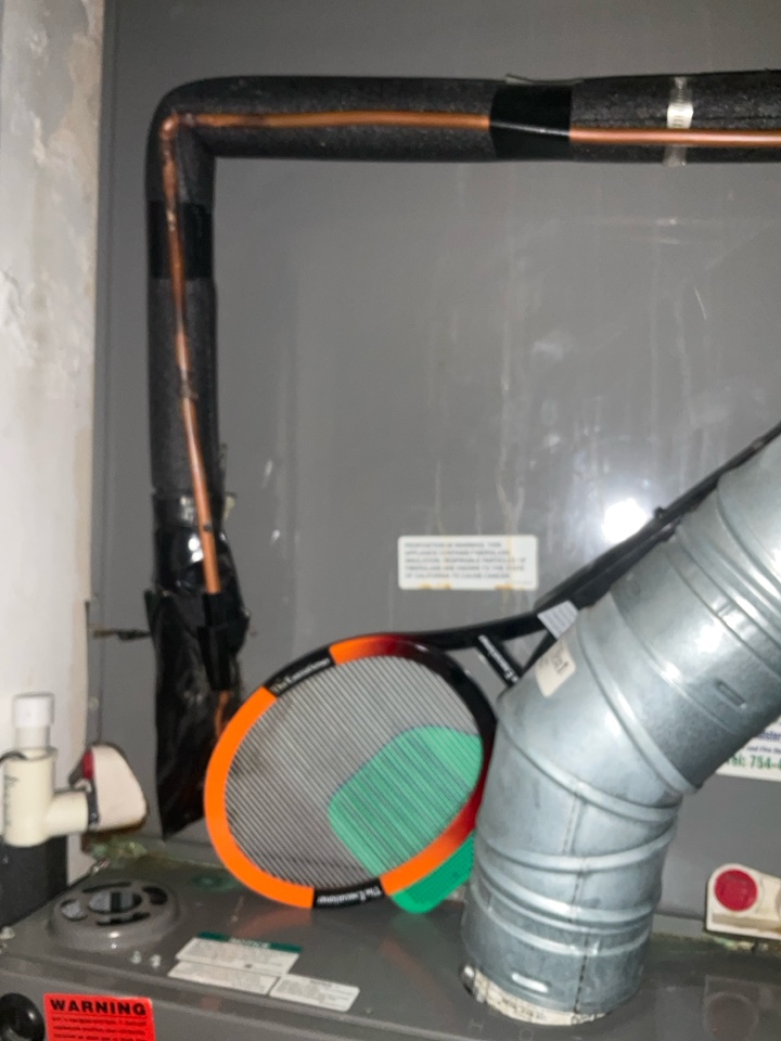 AC Maintenance Call. Perform routine maintenance per maintenance agreement on Rheem air conditioning split system. 