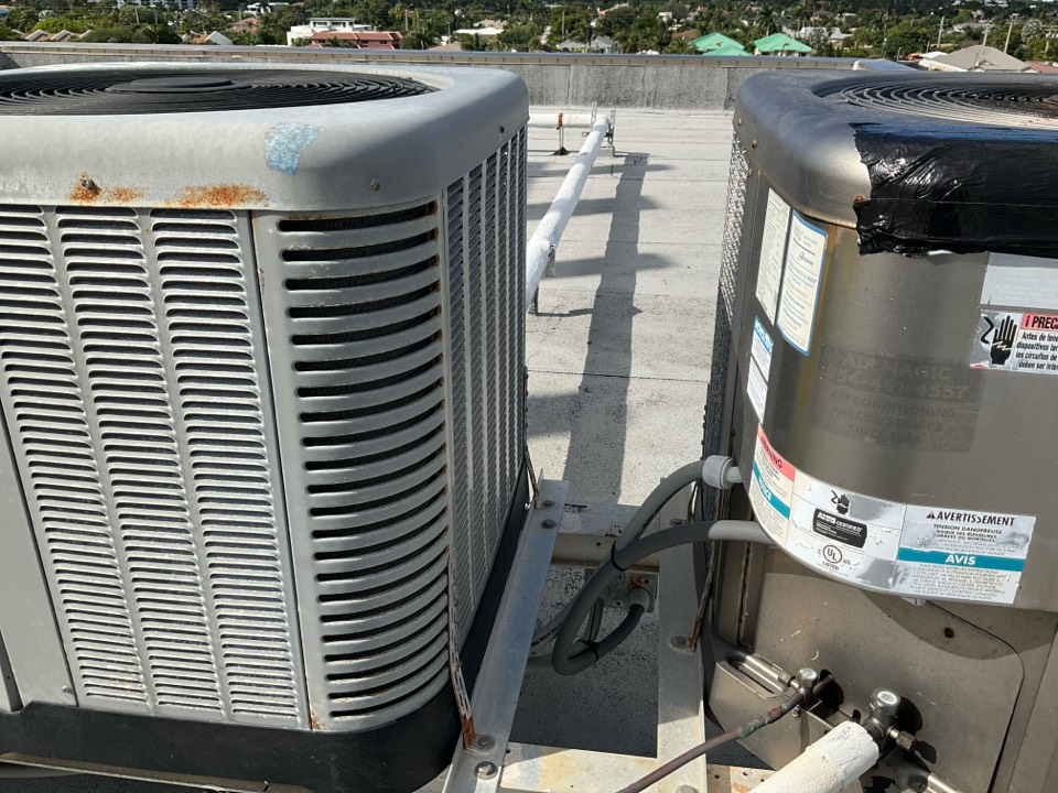 AC Maintenance Call. Perform routine maintenance per maintenance agreement on Rheem air conditioning split system. 