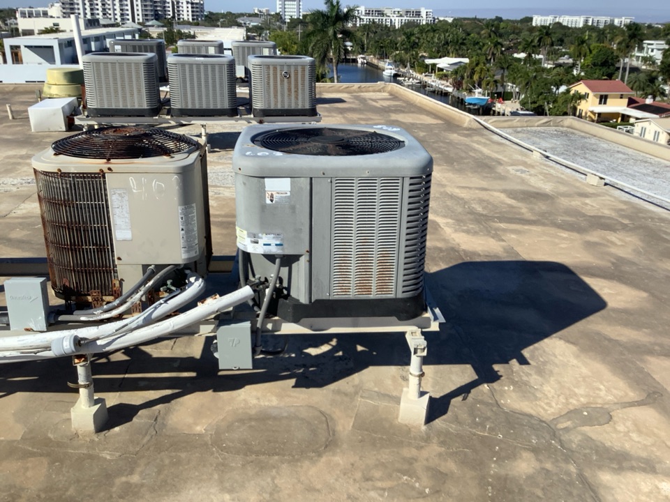 AC Maintenance Call. Perform routine maintenance per maintenance agreement on air conditioning split system. 