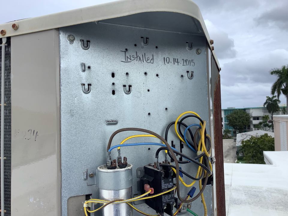 AC Maintenance Call. Perform routine maintenance per maintenance agreement on Ruud air conditioning split system. 