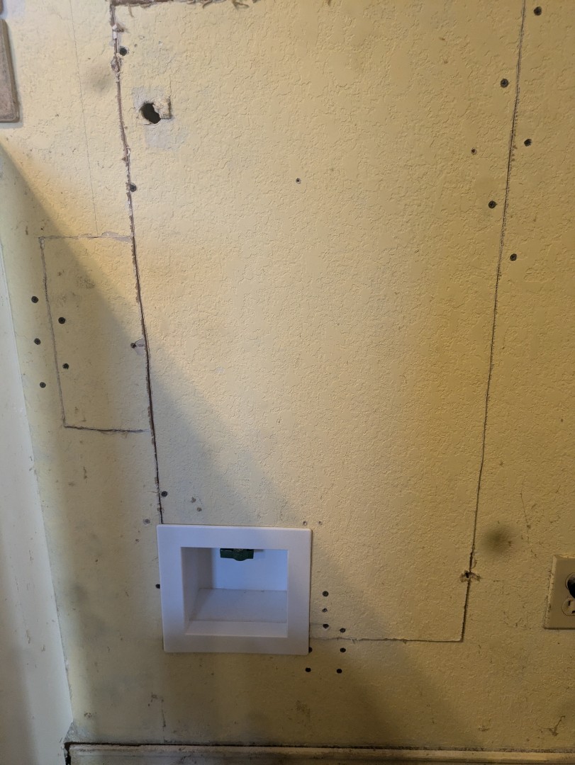 Azle, TX - ice maker box installation Azle, TX - ice maker box installation