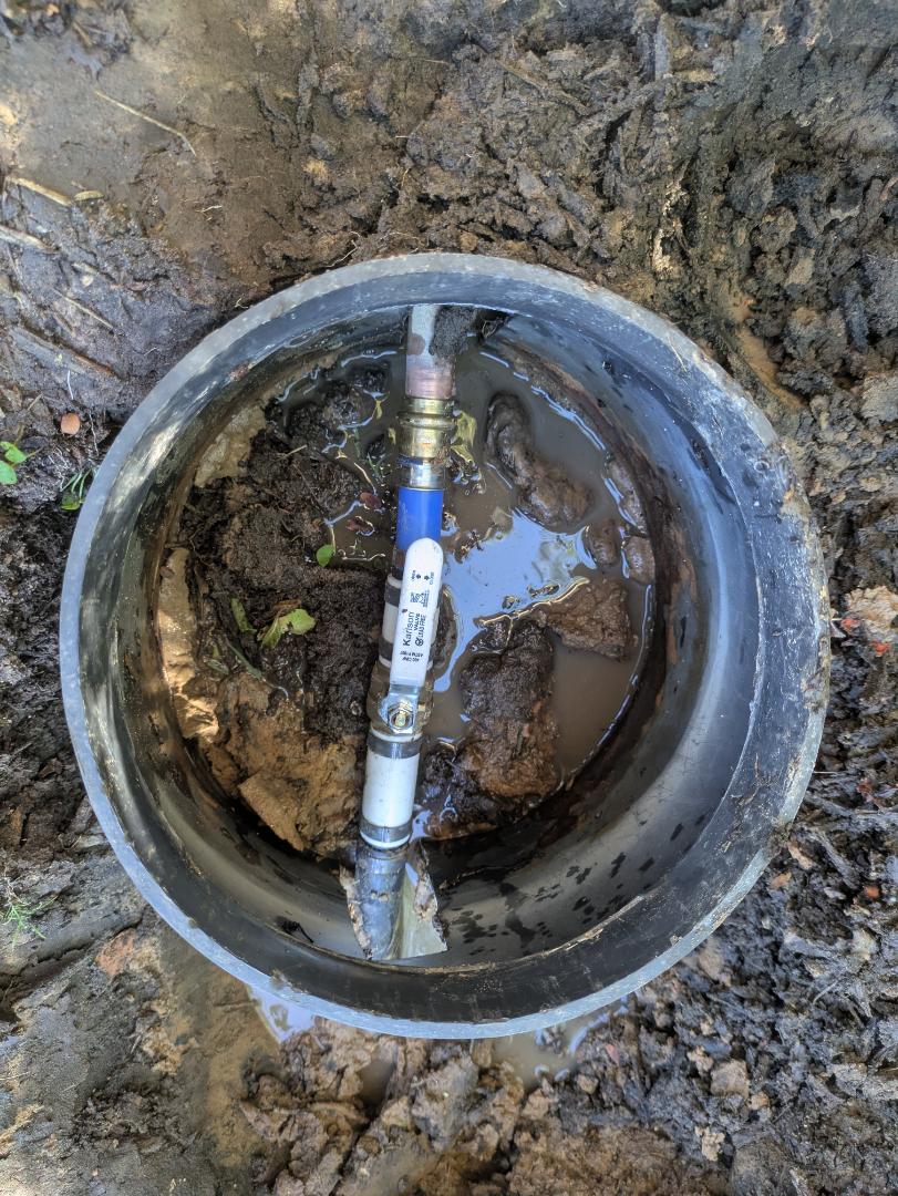 Azle, TX - leaking water line fitting repair Azle, TX - leaking water line fitting repair