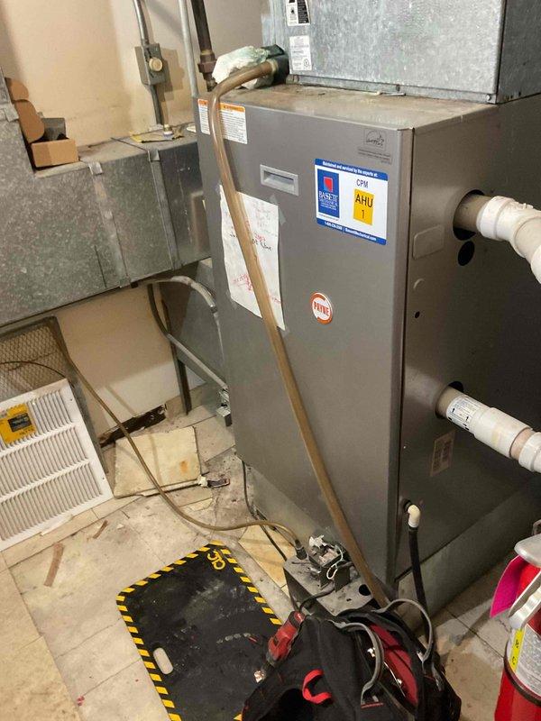 Responded to no heat complaint in lobby area. Diagnosed high limit control trip on burner box head. CO testing revealed dangerous levels exceeding 2000 ppm. System requires immediate attention to address combustion issues and restore safe operation.