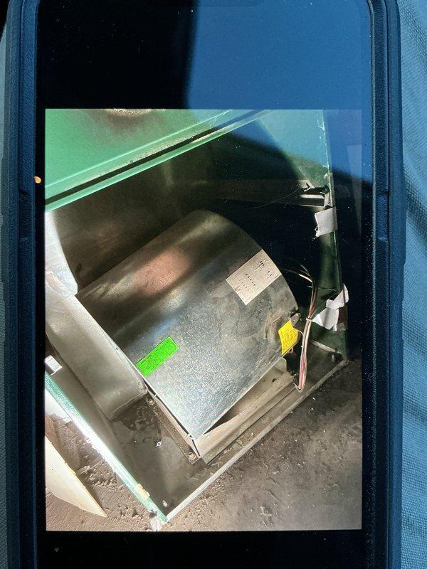 Responded to customer complaint regarding intermittent furnace operation and noise issues. Inspection revealed a malfunctioning blower motor producing excessive noise. Diagnosed failed motor and replaced with new 240V unit. System now operating properly with normal sound levels.