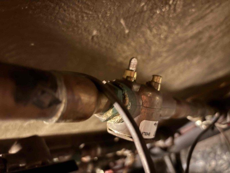 Diagnosed no heat issue traced to malfunctioning zone valve. Inspected valve assembly showing significant corrosion on brass fittings and copper piping. Will return to complete zone valve replacement.