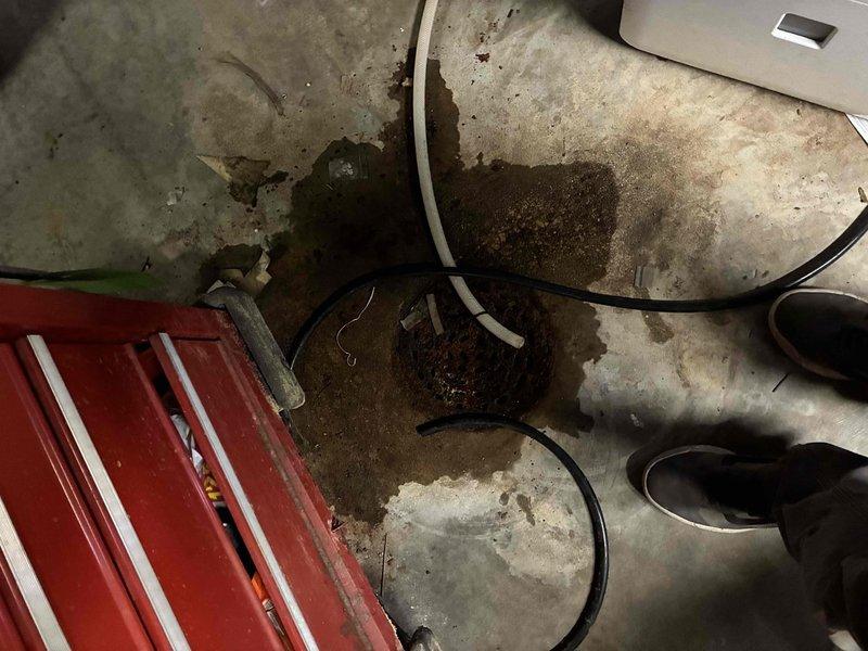 Completed annual heating maintenance including furnace clean and check. Found dirty filter during inspection and replaced with customer-supplied filter. Performed humidifier service and inspection as requested to ensure proper operation for the heating season.