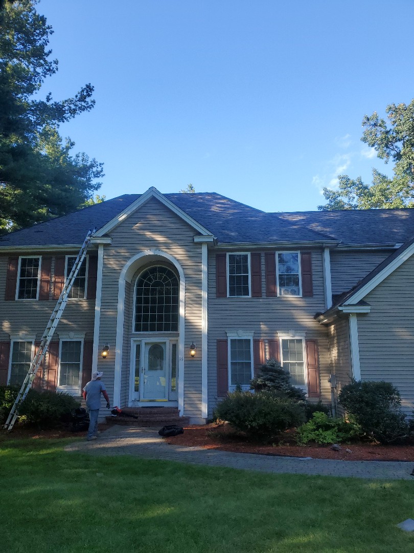 Salem, NH - Shingles caps repair Salem, NH - Shingles caps repair