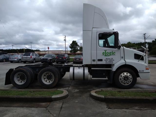 Vinyl graphics for semi truck