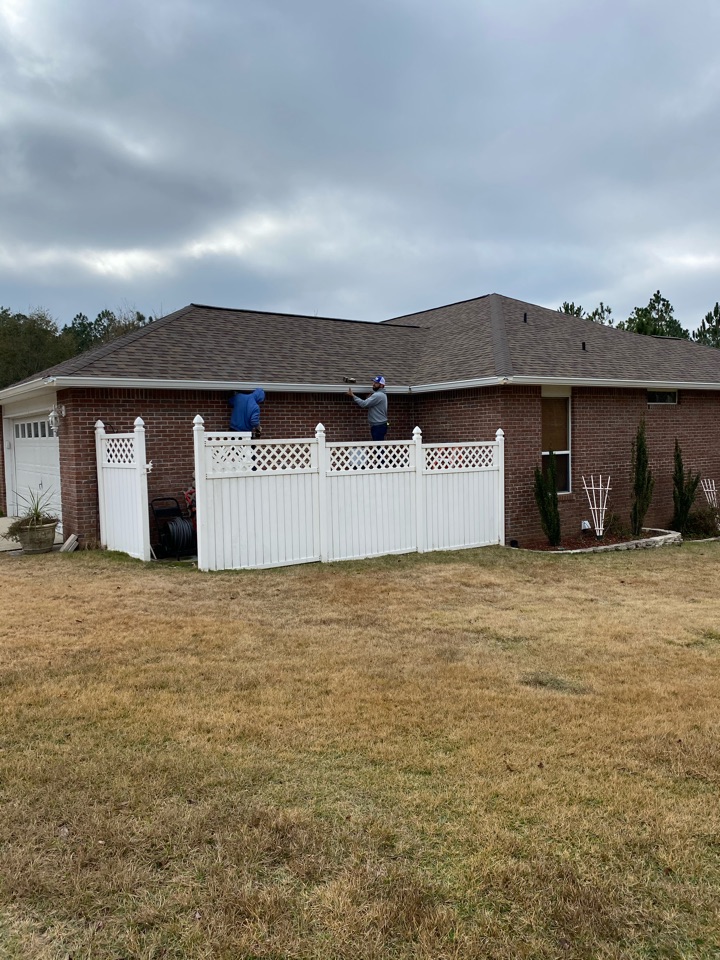 Crestview, FL - Seamless gutters. Today we are adding 6 inch k style white seamless gutters to this home in Crestview Florida we will be adding our leaf guard gutter protection to keep the pine needles out this keeps the customer from having to pay for gutter cleaning in the future. Call us today for all your seamless gutter, vinyl siding and any other home Improvement needs. Crestview, FL - Seamless gutters. Today we are adding 6 inch k style white seamless gutters to this home in Crestview Florida we will be adding our leaf guard gutter protection to keep the pine needles out this keeps the customer from having to pay for gutter cleaning in the future. Call us today for all your seamless gutter, vinyl siding and any other home Improvement needs.