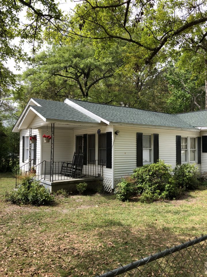 Crestview, FL CQ Roofing Local Roofing Company