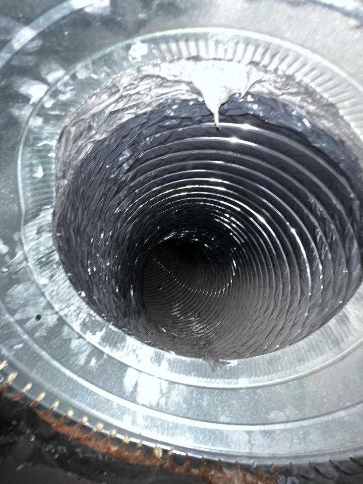 Air duct cleaning for residential home