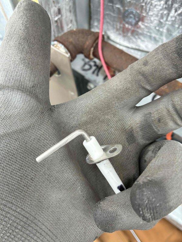 Completed fall/winter preventative maintenance on commercial HVAC system. Replaced worn fasteners and securing clips on mechanical components. Inspected copper piping showing oxidation and verified proper electrical connections.