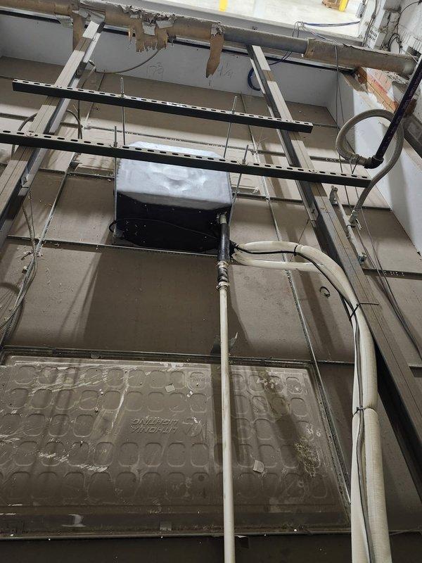 Successfully replaced indoor cassette unit for Breeze mini-split system in commercial space. Installation included proper mounting to ceiling grid and connection of all necessary refrigerant lines, condensate drainage, and electrical components. System was tested and confirmed to be functioning according to specifications.