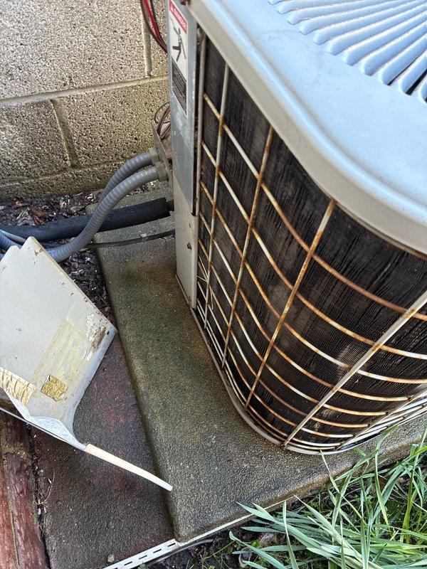 Completed comprehensive spring maintenance on residential cooling system. Performed thorough inspection of outdoor condensing unit, verified proper operation of compressor and condenser fan motor, cleaned condenser coils, checked refrigerant levels and electrical connections, and tested system performance. Unit operating within manufacturer specifications with no issues identified.
