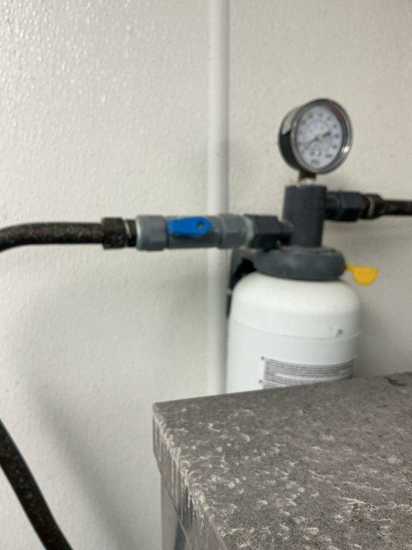 Responded to a leaking ice maker supply line. Installed new copper piping with proper fittings and connections, including a shut-off valve and water filter assembly with pressure gauge. Pressure tested the entire system to verify integrity of all connections and ensure no leaks were present before restoring water service.