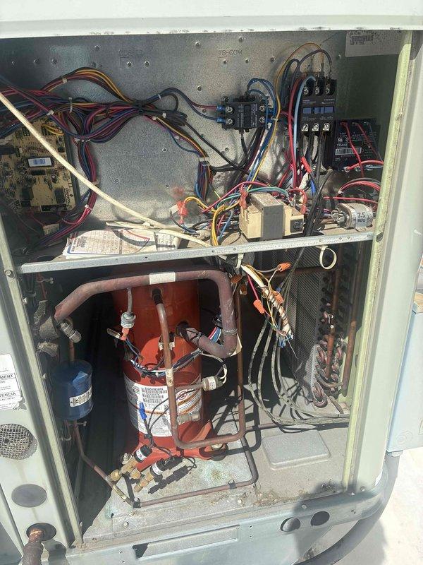 Completed scheduled commercial cooling maintenance on HVAC unit. Performed comprehensive inspection of blower assembly, motor, and electrical components. Inspected compressor, accumulator, refrigerant lines, contactors, and transformer for proper operation. All components found operating within normal parameters with standard dust accumulation noted on blower wheel and motor assembly.