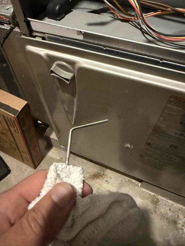 Performed comprehensive maintenance on furnace and humidifier system under agreement, including cleaning and inspection of all components. Additionally diagnosed and repaired non-functional water heater, restoring hot water service to the property.