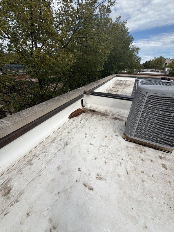 Completed preventive maintenance agreement service on rooftop-mounted Carrier condenser unit, furnace, and humidifier system. Accessed equipment via 40-foot ladder to reach rooftop installation. Performed comprehensive inspection of condenser unit including refrigerant line connections, electrical components, and operational testing. Unit found in satisfactory working condition with all components functioning within normal parameters.