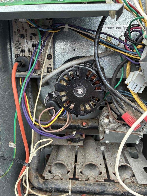 Replaced the warranty heat exchanger on the 1st floor furnace, and replaced the inducer motor and pressure switch on the rooftop unit (RTU). Inspection of the furnace cabinet noted heavily rusted and sooted burner tubes with corrosion on surrounding piping, and the repaired components were verified for proper operation.